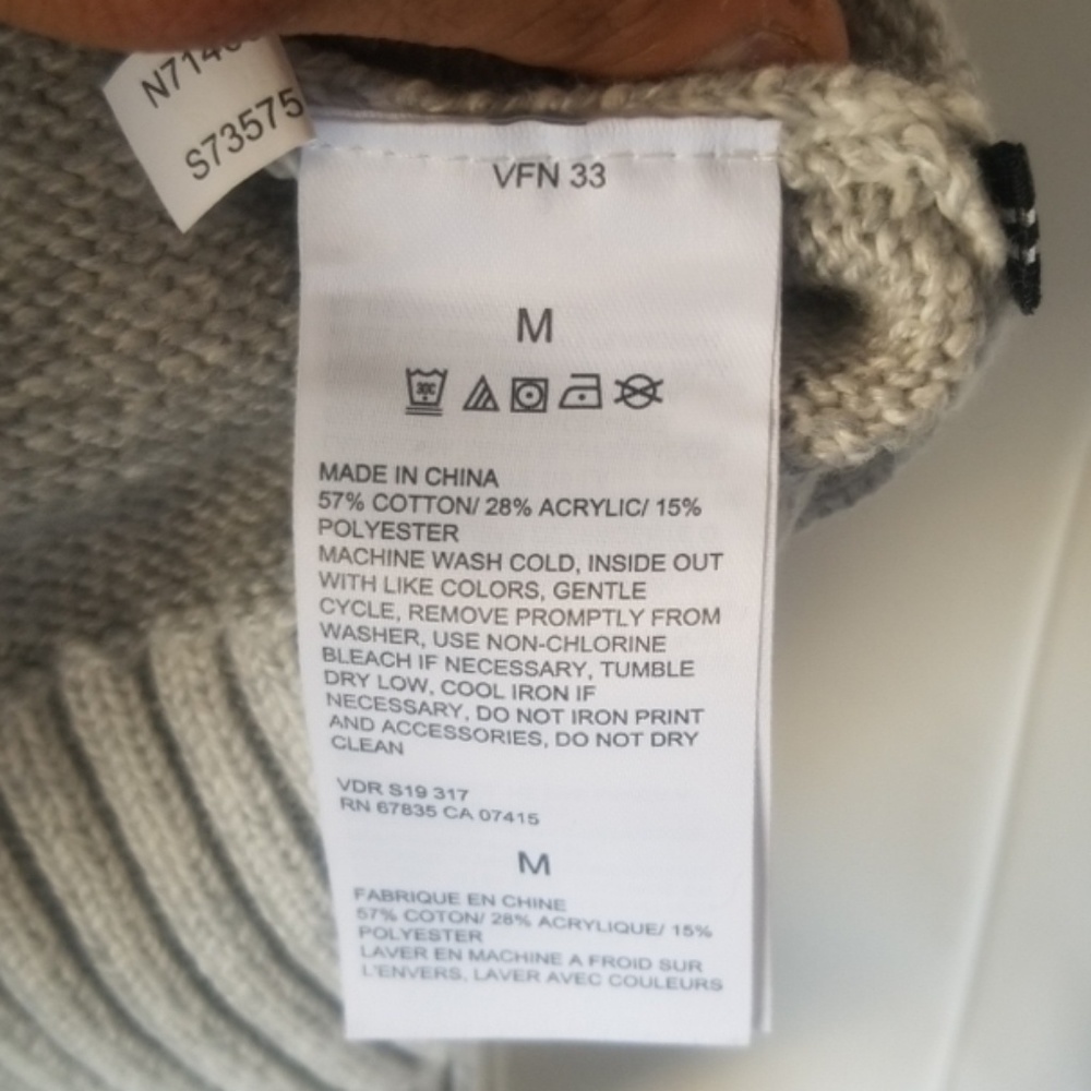 Sweater - Picture 3 of 4